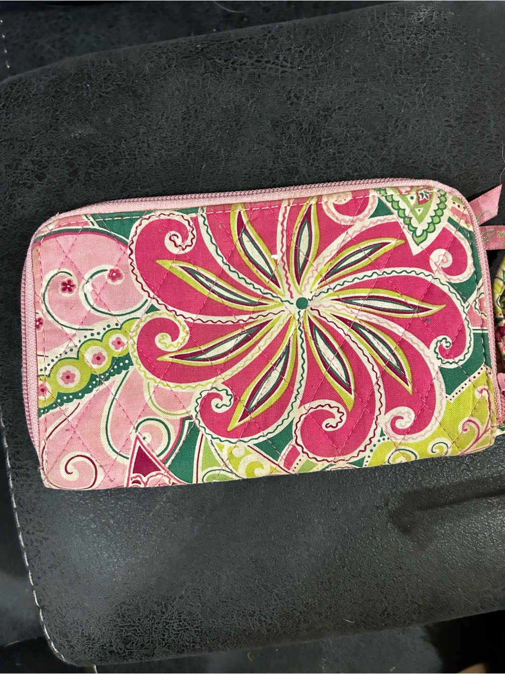 Vera Bradley Floral Quilted Zip wristlet Wallet - Pink Green Pattern